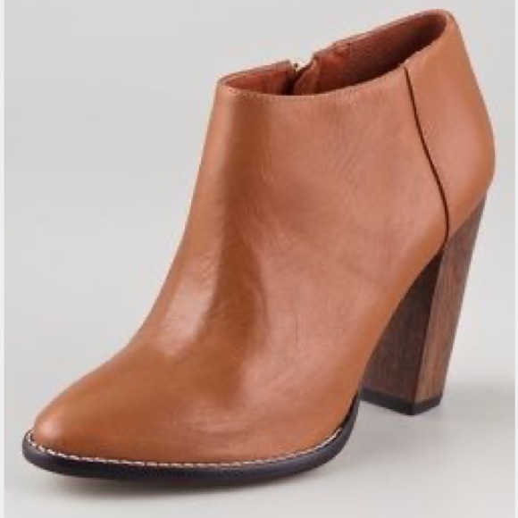 Elizabeth and James Shoes - Elizabeth and James Shane Bootie Wood Heel Size 7